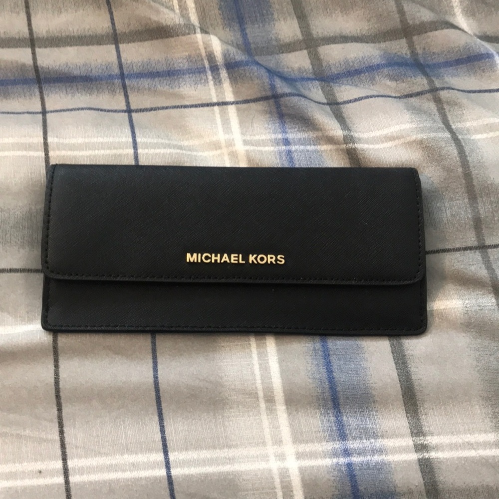 Michael Kors slim wallet